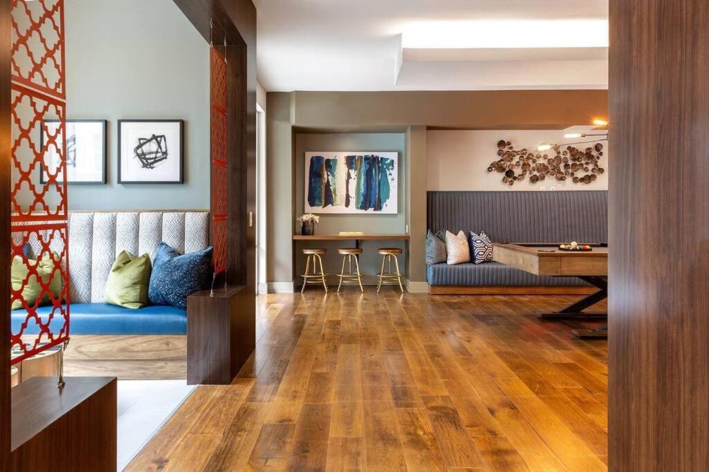 Luxury Apartment With King Bed And Pool And Free Parking 4 휴스턴 외부 사진